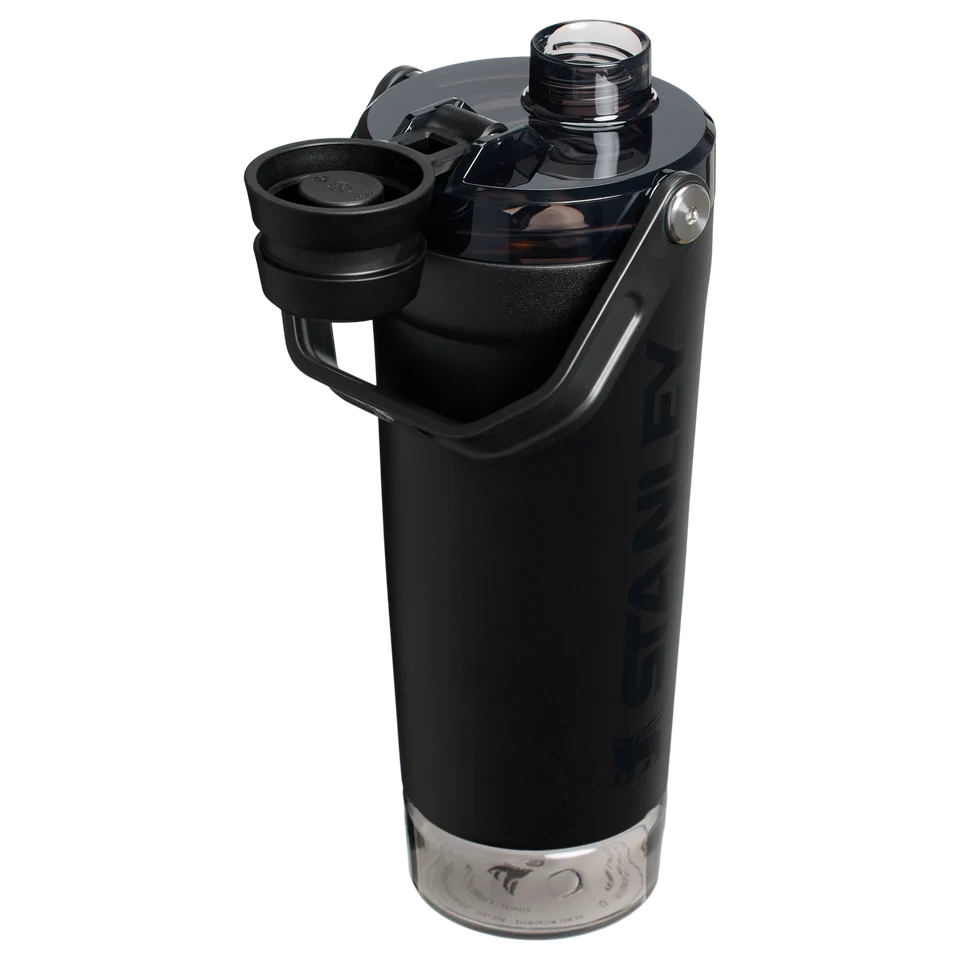 شیکر مخزن دار استنلی مدل The Active Shaker حجم 590 میلی لیتر