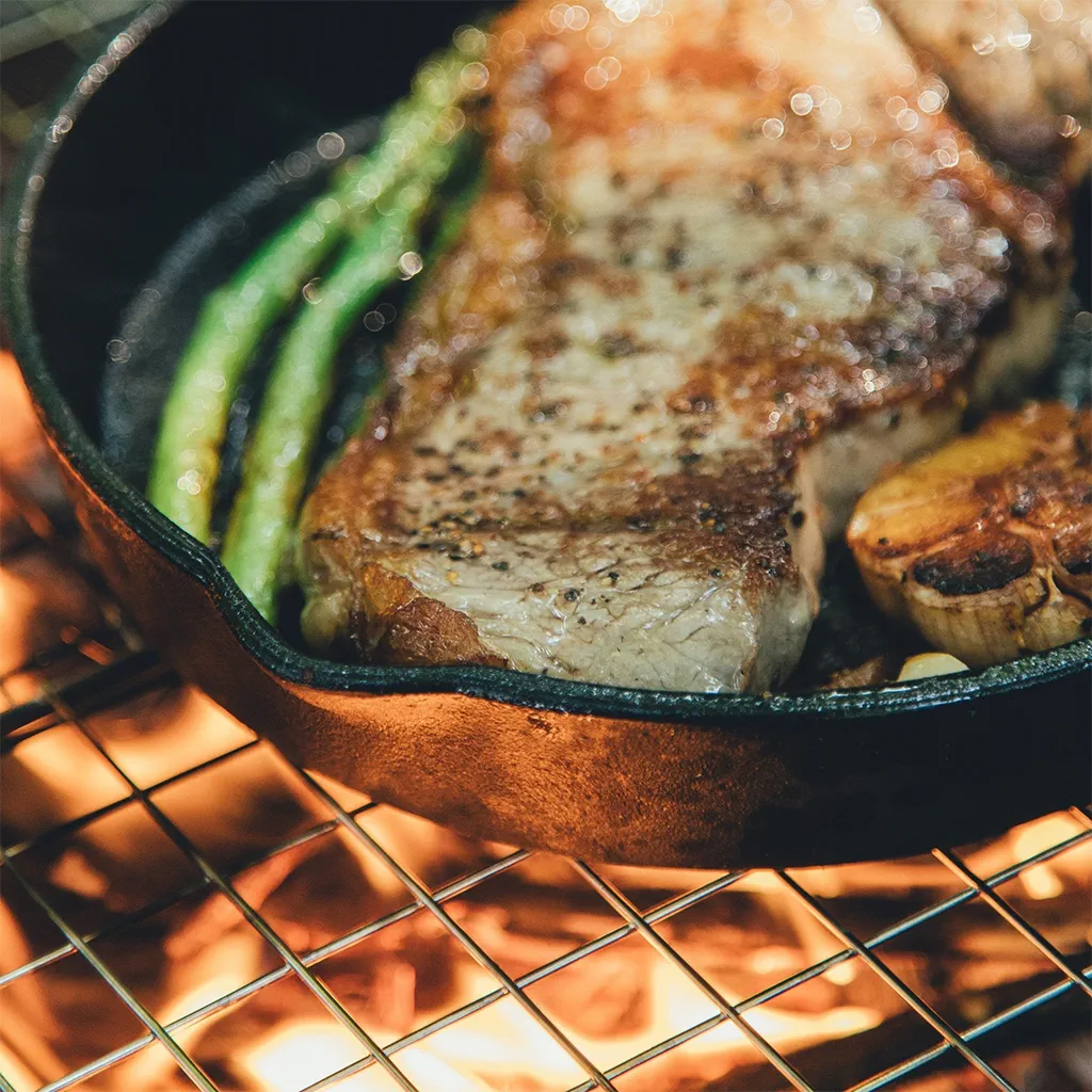 fire-maple-blackhawk-6-cast-iron-skillet-10.webp
